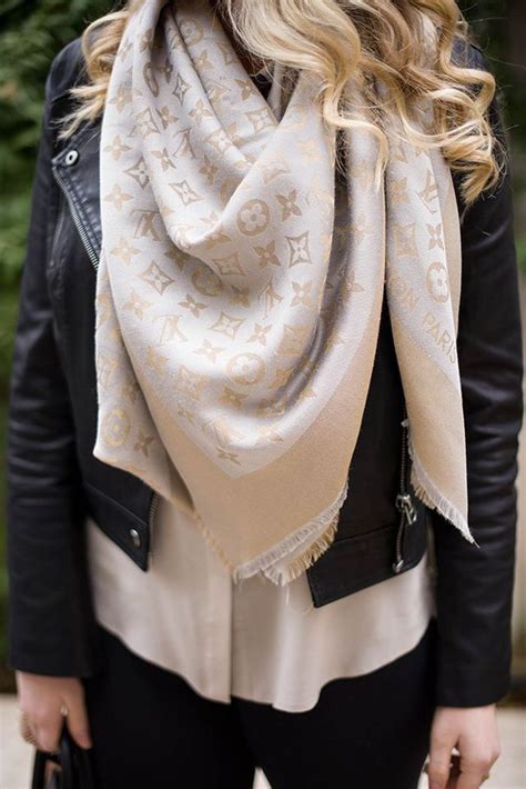 louis vuitton scarf shawl.